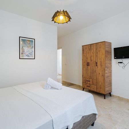 Mel Town Bed & Breakfast Antalya Exterior photo